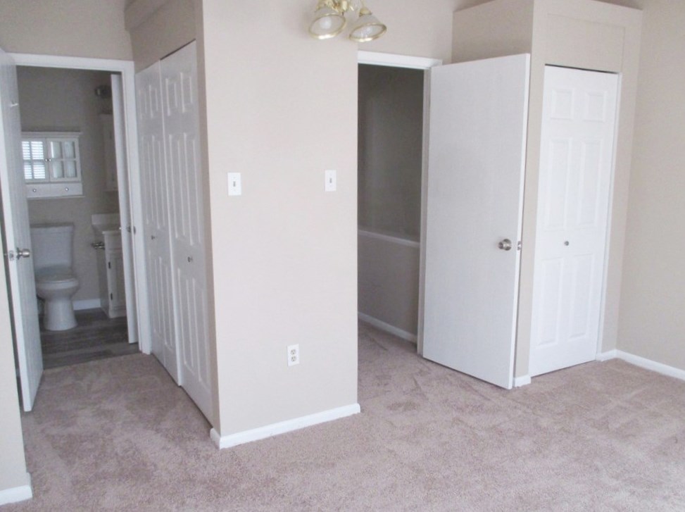 116 Palace Ct, Pittsburgh PA  15227-4300 exterior