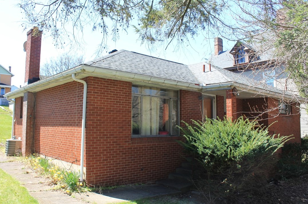 1030 Lincoln Way, McKeesport, PA 15132