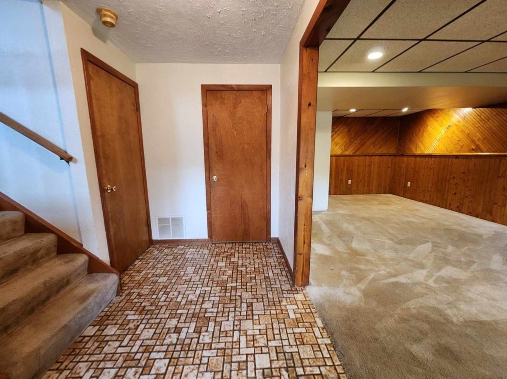 580 Kiester Rd, Slippery Rock, PA 16057