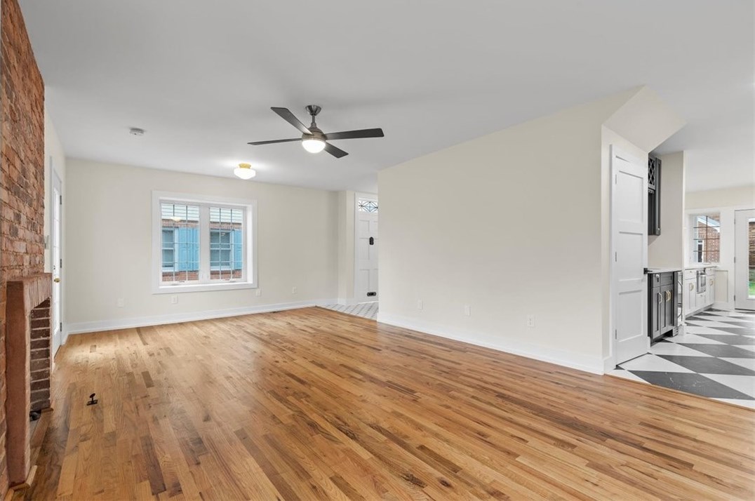 7032 Meade Pl, Pittsburgh PA 15208-2428 exterior