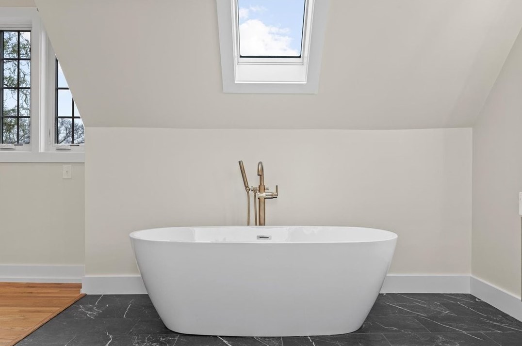 7032 Meade Pl, Pittsburgh PA 15208-2428 exterior