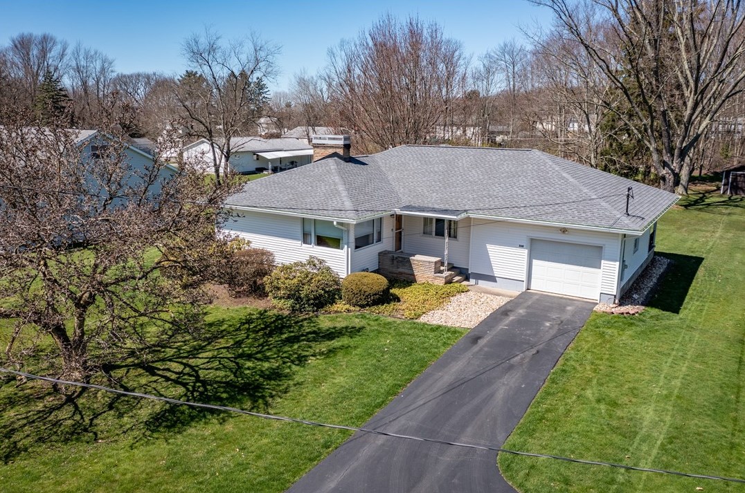 208 Bentley Ave, Greenville, PA 16125