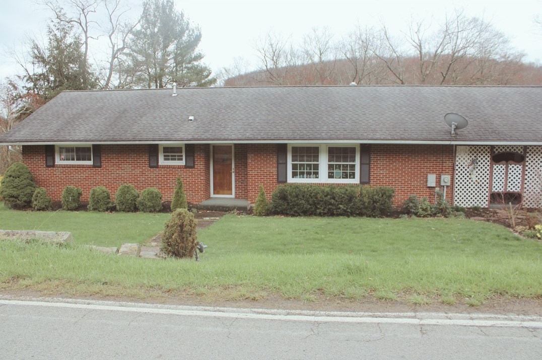168 Washington St, Bruin, PA 16022