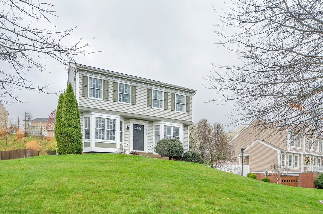 1012 Mayfair Dr, Canonsburg, PA 15317