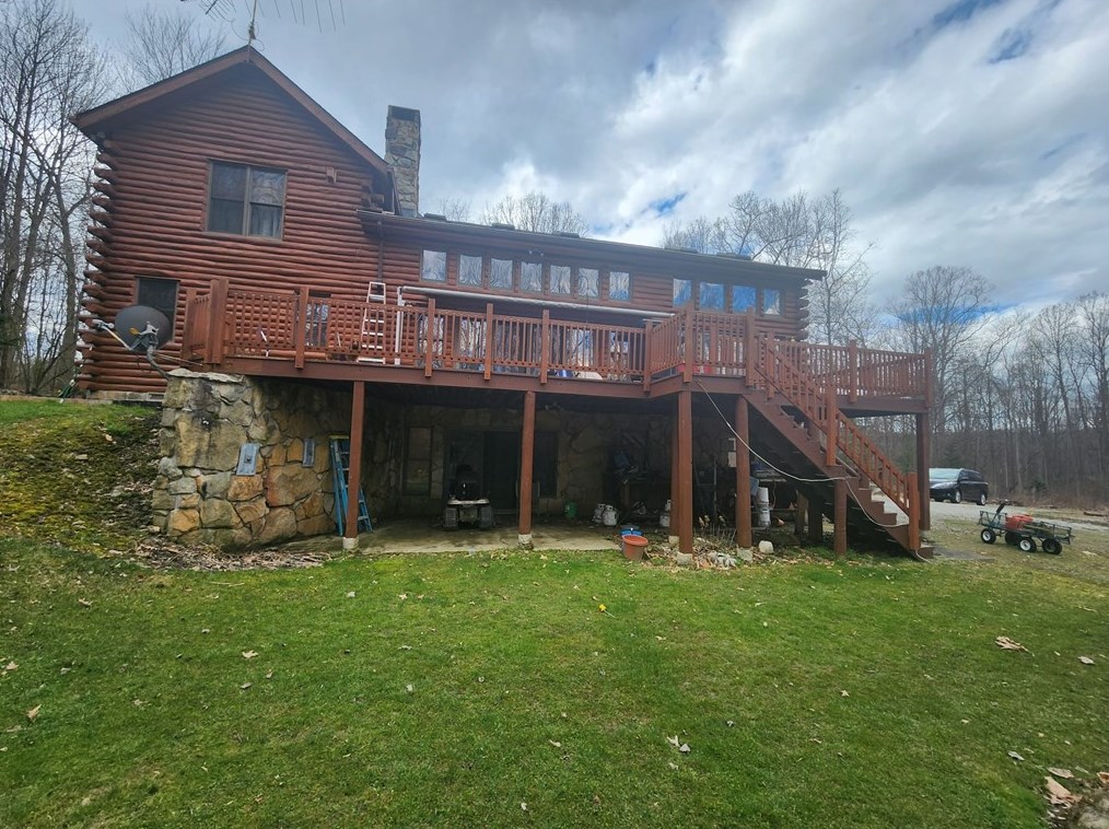 222 Camelot Rd, Portersville, PA 16051-3104