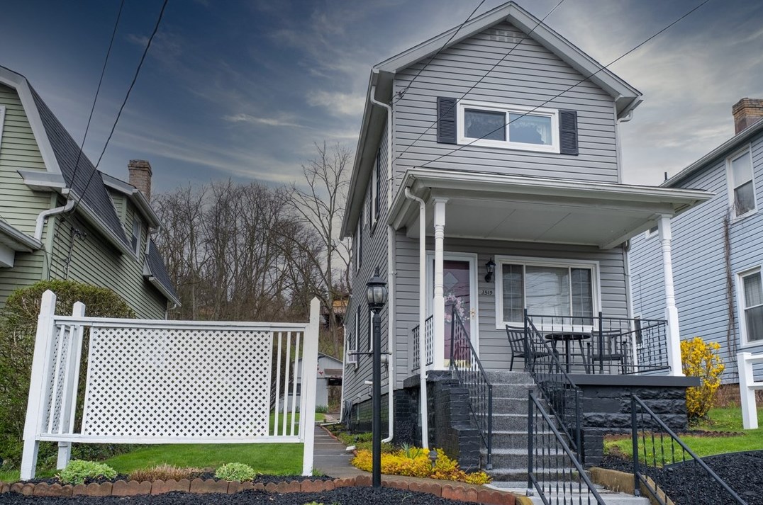 3519 W 3rd Ave West, Beaver Falls, PA 15010