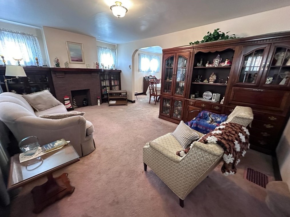 2126 Walton Ave, Pittsburgh, PA 15210-4148