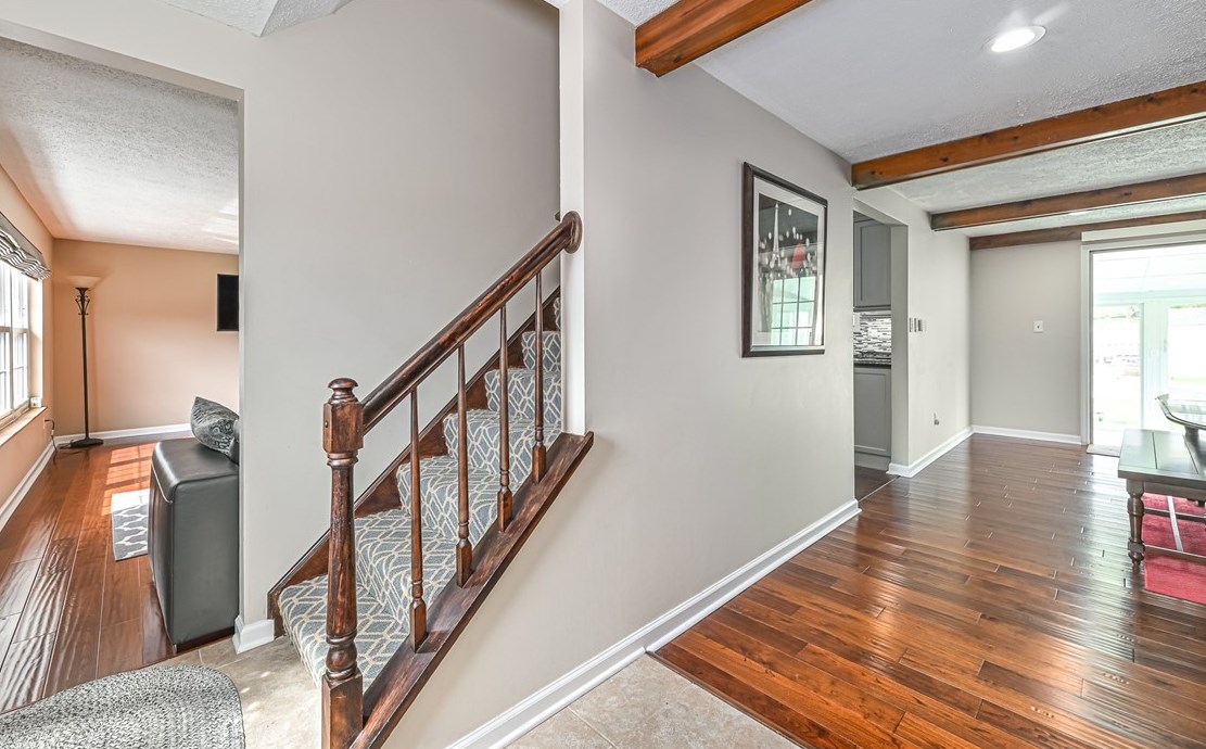 5058 Meadowridge Ln, Gibsonia, PA 15044-8234