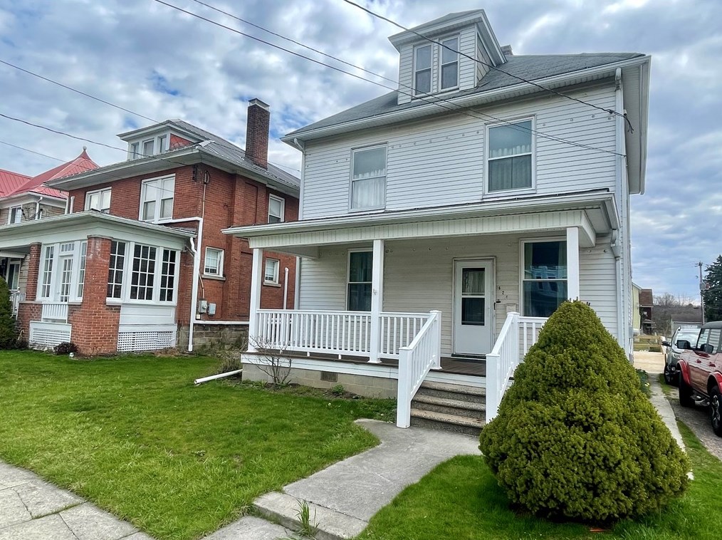 625 S Center Ave, Somerset, PA 15501