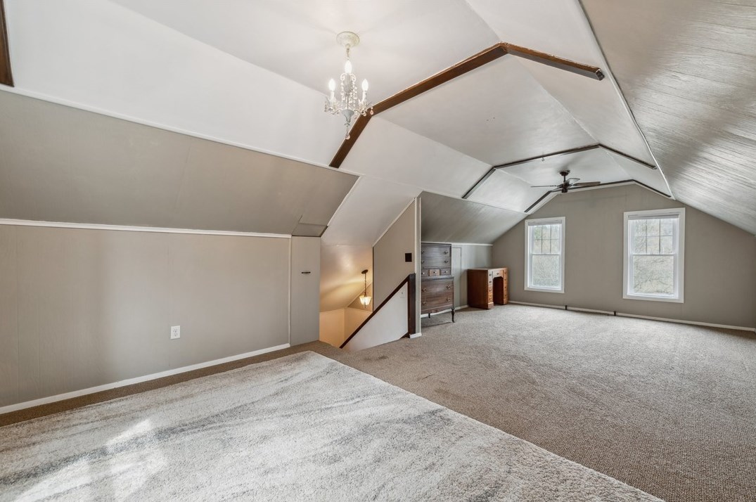 700 Cascade Rd, Pittsburgh PA  15221-4606 exterior