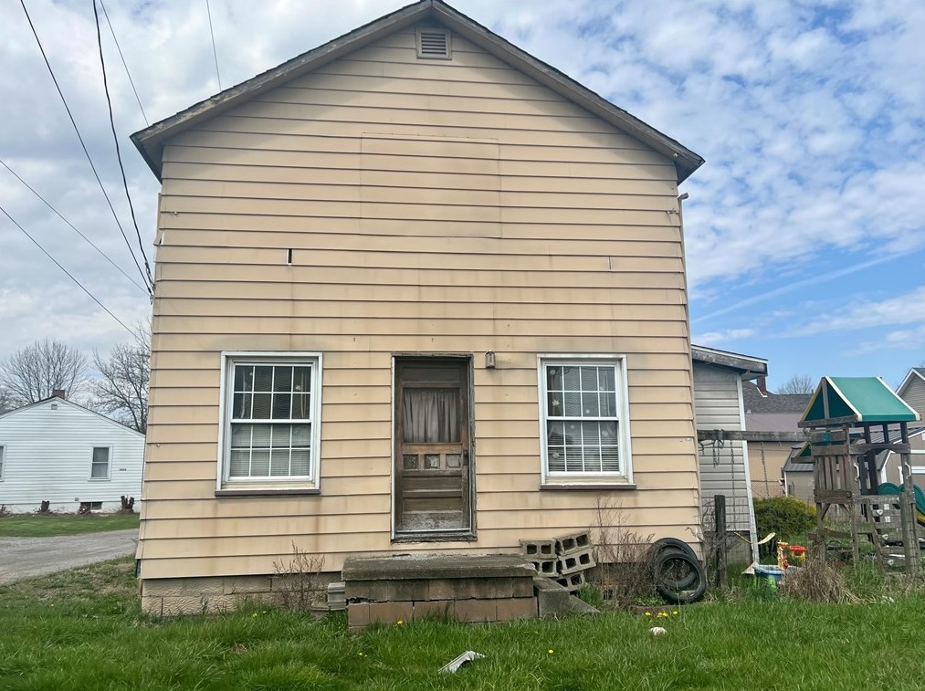 2539 Churchill Rd, Hillsville, PA 16132