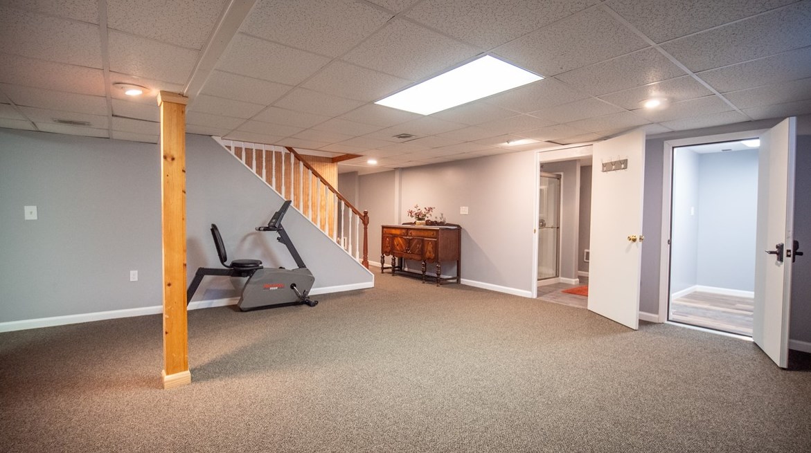 207 Headland Rd, Butler PA  16002-9124 exterior