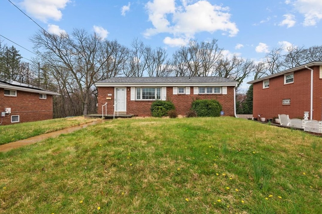 1026 Collins Ave, Baden, PA 15005