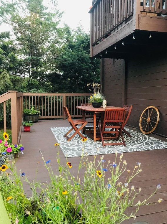 647 Bells Mills Rd, West Newton PA  15089-1842 exterior