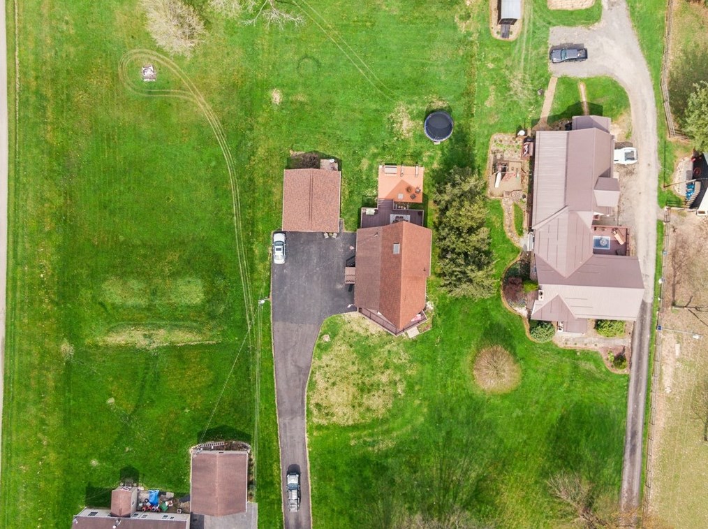 647 Bells Mills Rd, West Newton PA  15089-1842 exterior