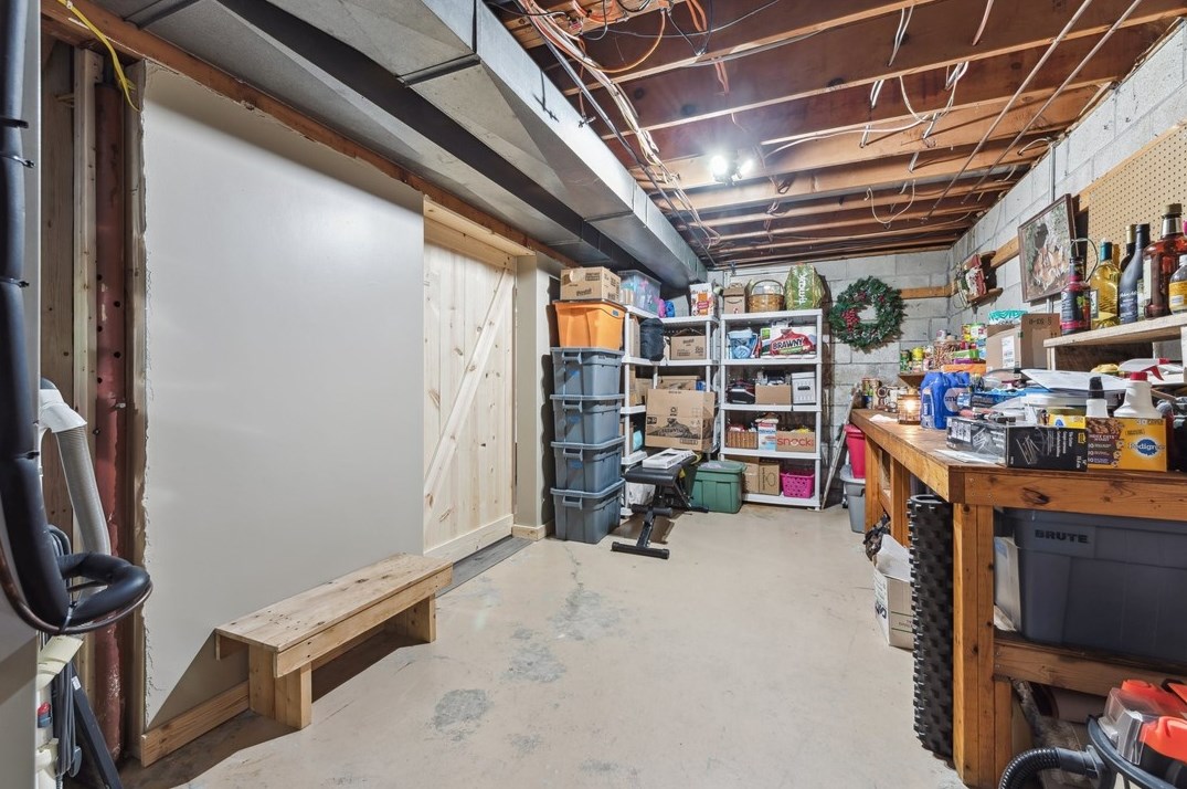 647 Bells Mills Rd, West Newton PA  15089-1842 exterior