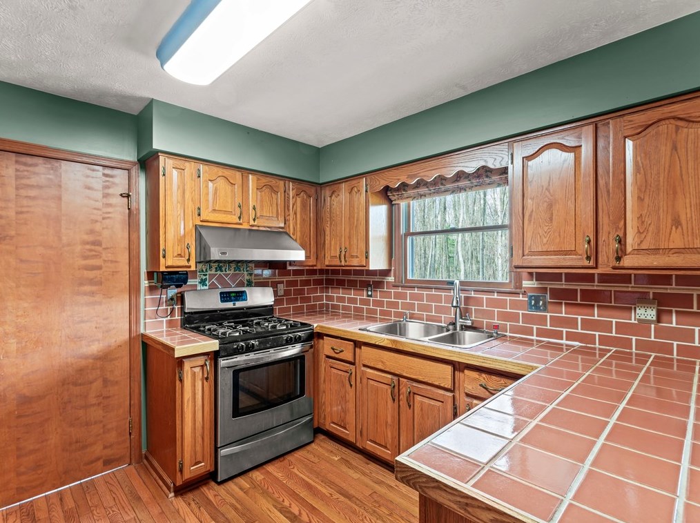 118 Holland Dr, Butler PA  16002-7564 exterior