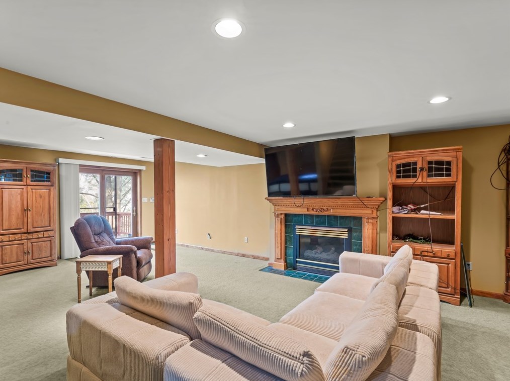 118 Holland Dr, Butler PA  16002-7564 exterior
