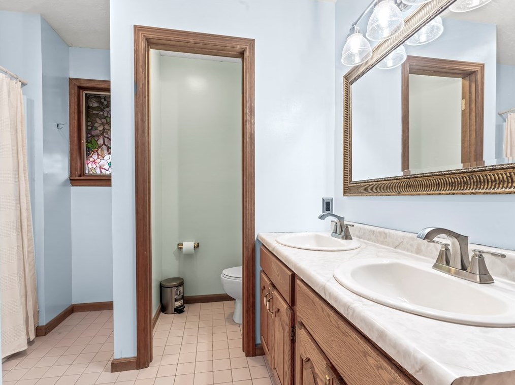 118 Holland Dr, Butler PA  16002-7564 exterior