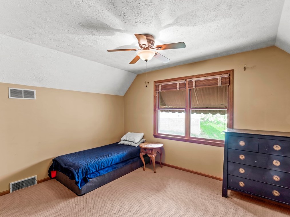118 Holland Dr, Butler PA  16002-7564 exterior