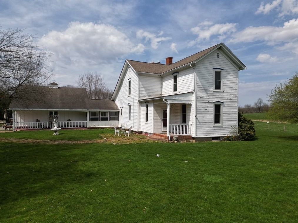 4735 Old Mercer Rd, Volant, PA 16156