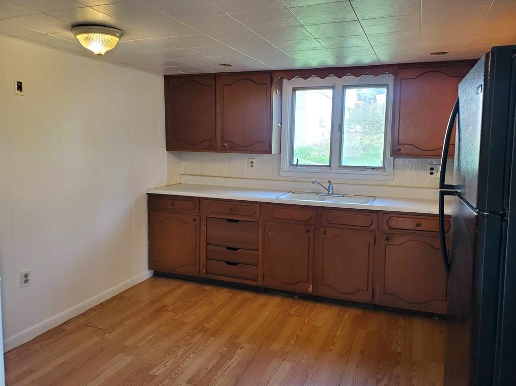 137 Petrolia St Karns City, Karns City, PA 16041