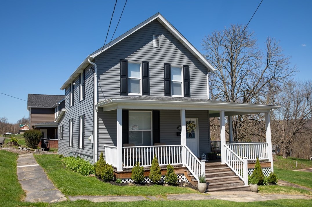 683 Ash St, California, PA 15419