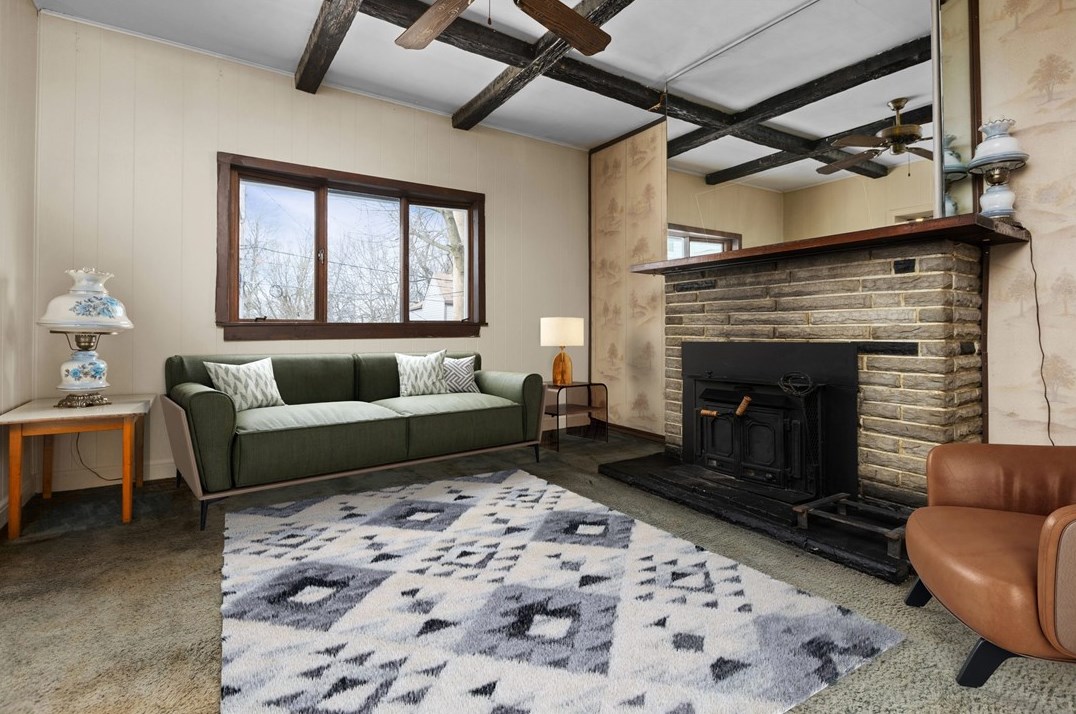 742 Mclain St, Pittsburgh PA 15210-1073 exterior