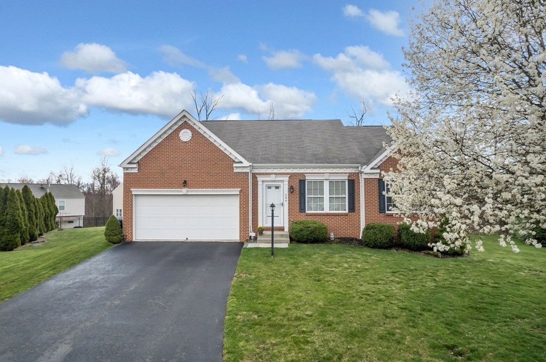 304 Grampion Cir, Moon Twp, PA 15108-4260
