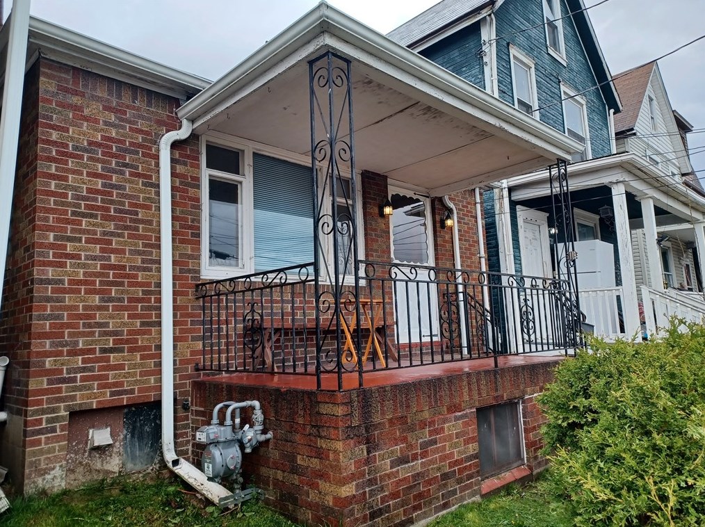 119 Mckean Ave, Donora, PA 15033