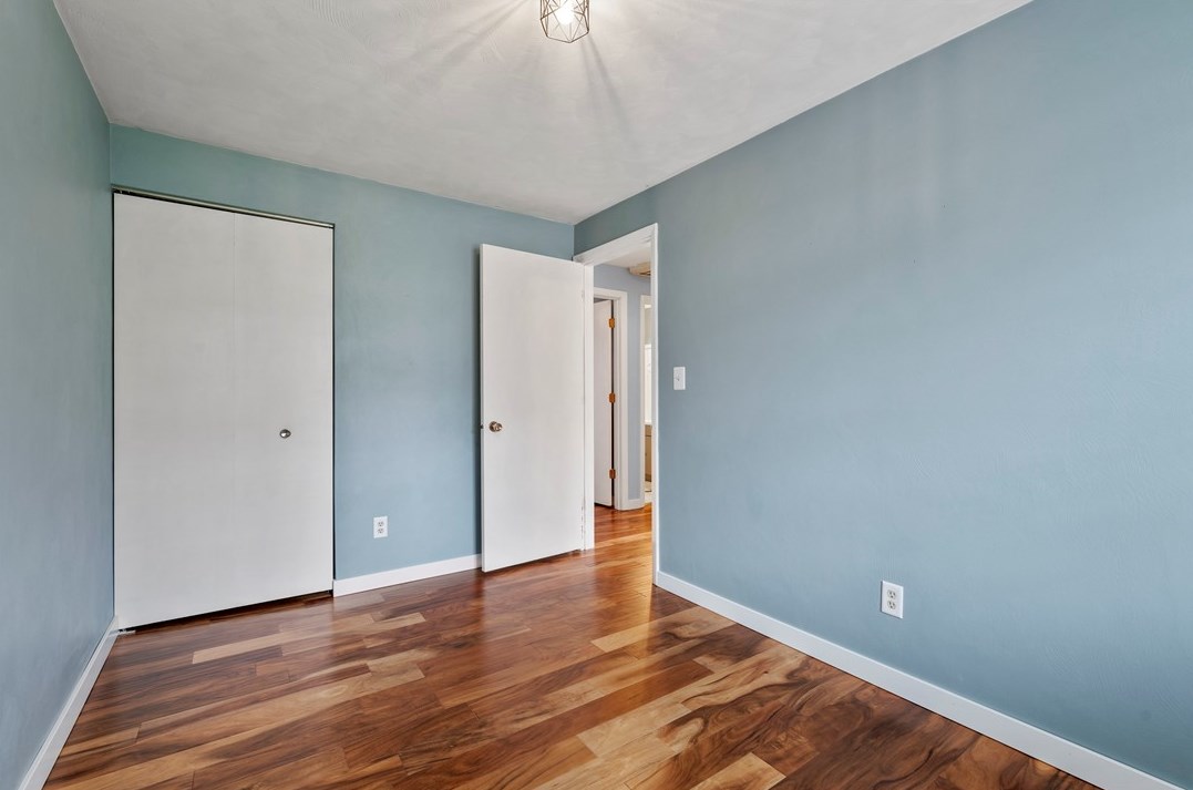 220 Bonita Dr, Greensburg PA  15601-4922 exterior