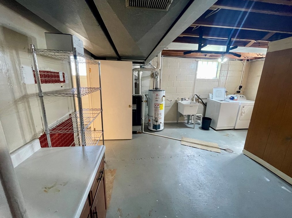 1253 Scenic Dr, Latrobe PA  15650-2735 exterior