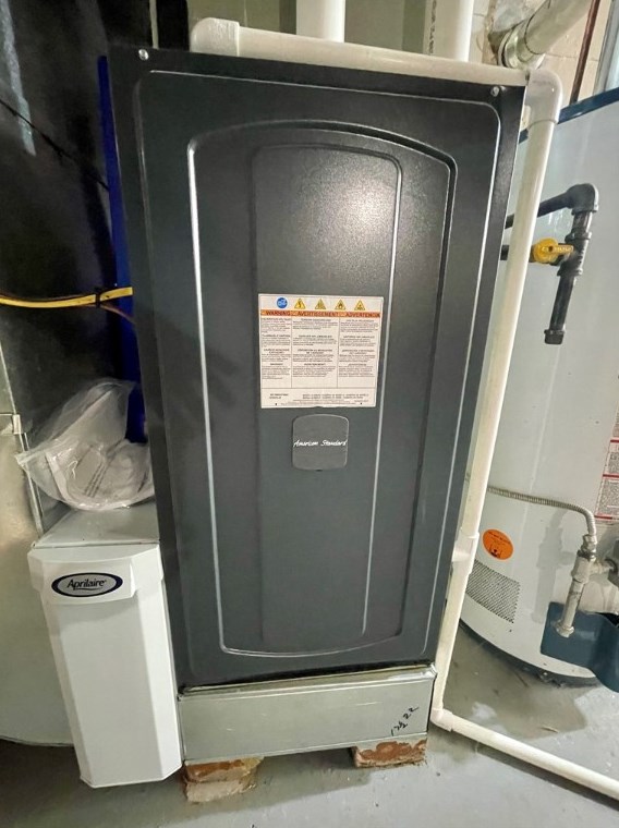 1253 Scenic Dr, Latrobe PA  15650-2735 exterior