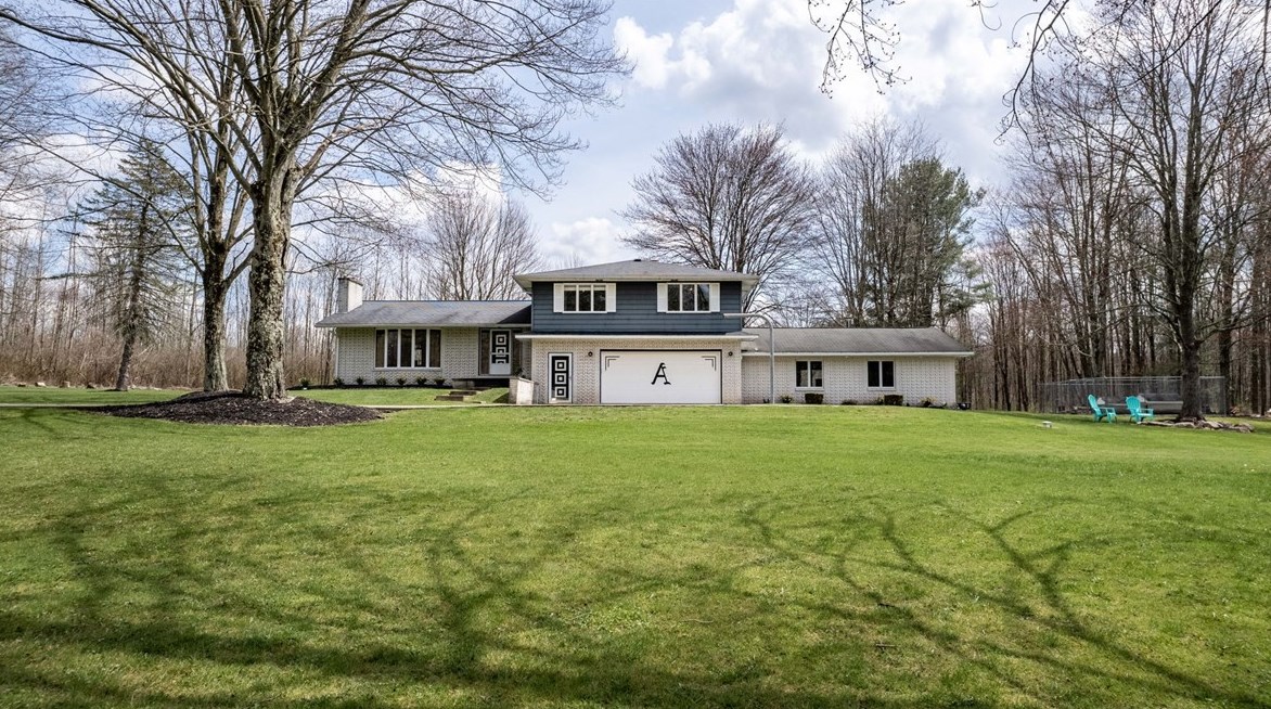 7231 Gehrton Rd, Linesville, PA 16424