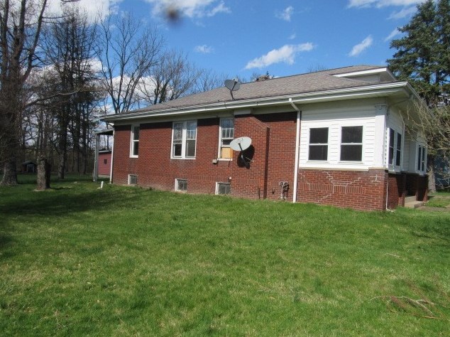 139 Old Furnace Rd, Hopwood, PA 15445-2027