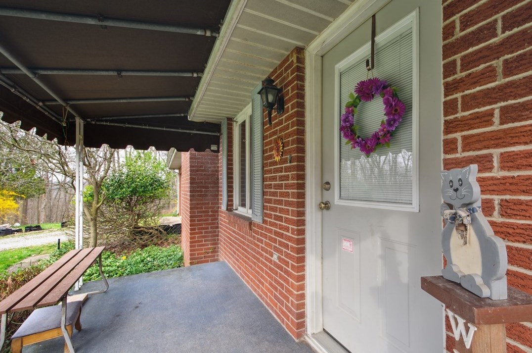 246 Stitt Hill Rd, Ford City, PA 16226