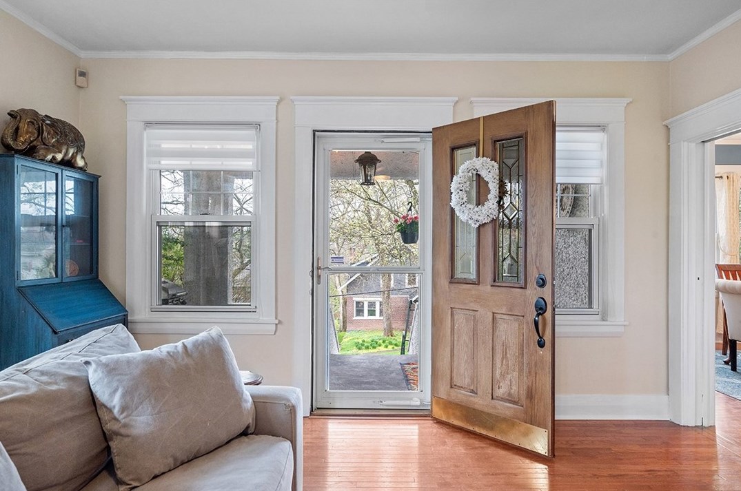 306 Kings Hwy, Collier Township, PA 15106-1015