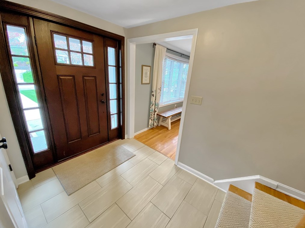108 Lamar Rd, Pittsburgh, PA 15241-1547