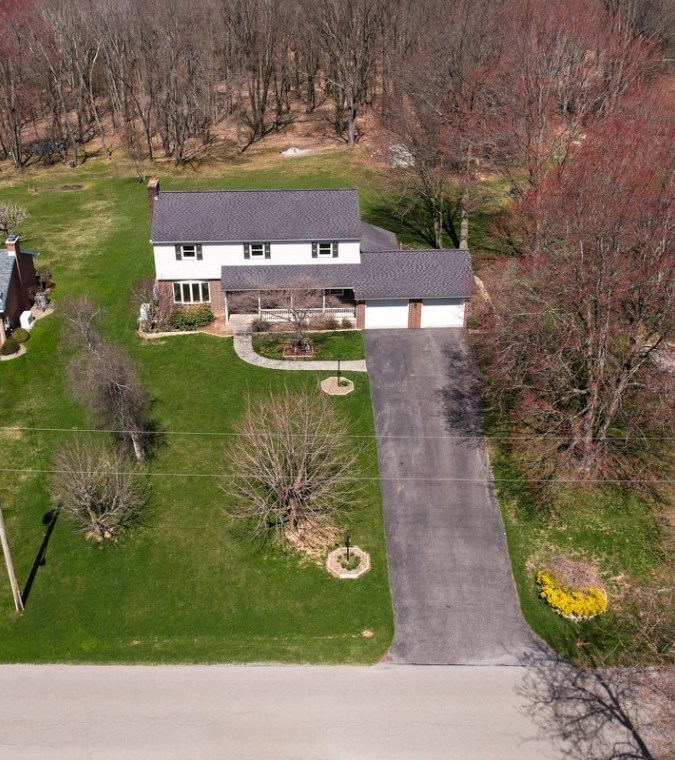 420 Sawmill Run Rd, Butler, PA 16001-8615