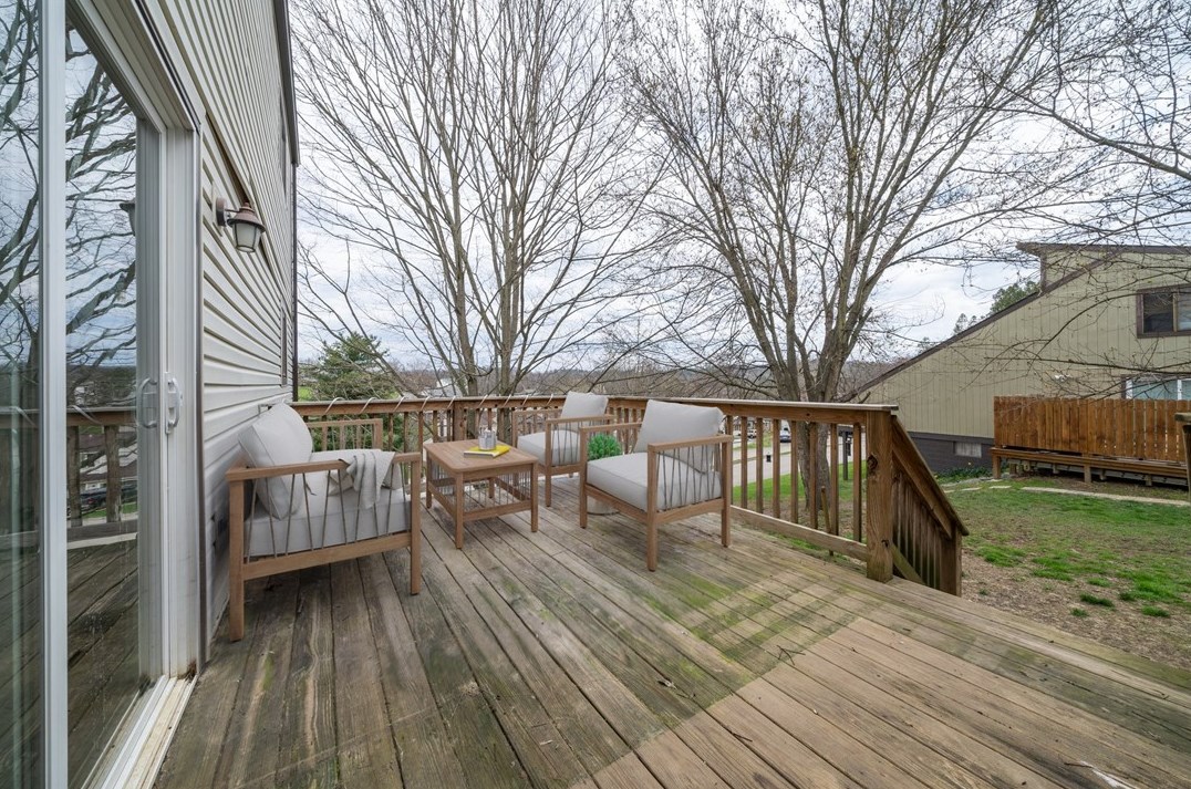 190 Sugar Maple Cir, Washington PA  15301-8319 exterior