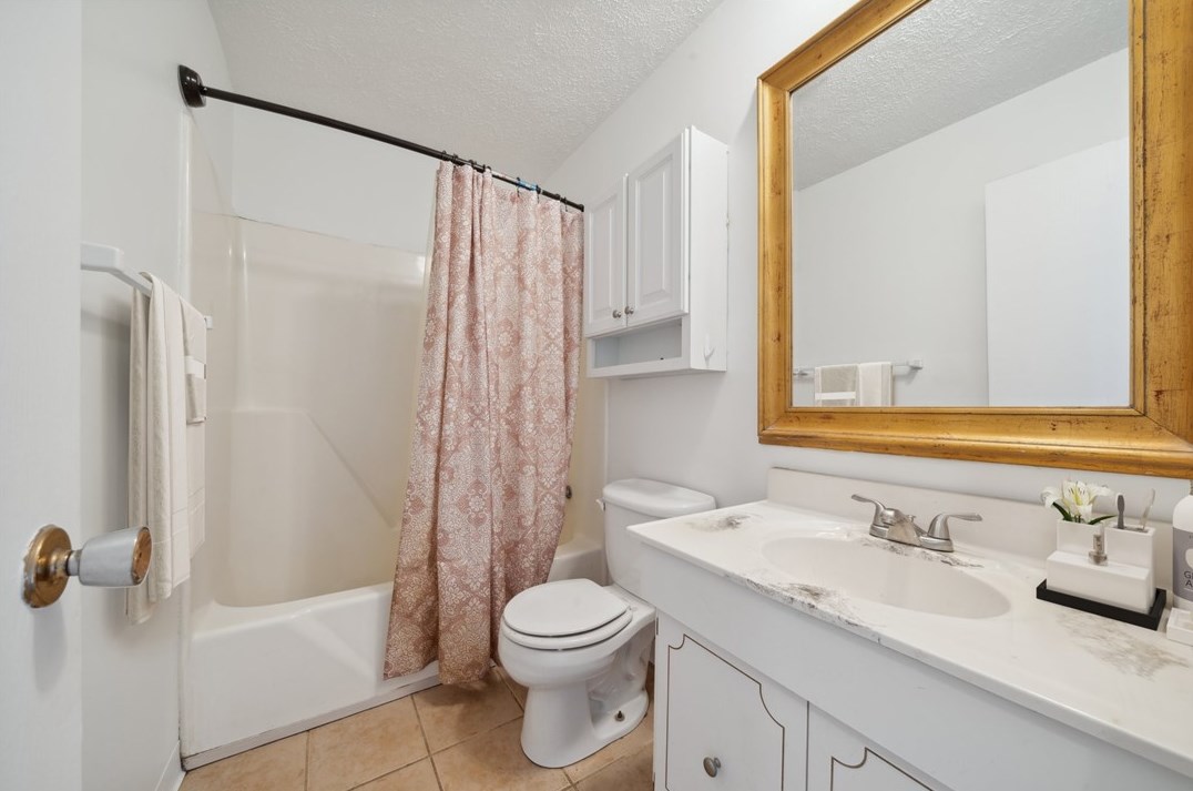 190 Sugar Maple Cir, Washington PA  15301-8319 exterior