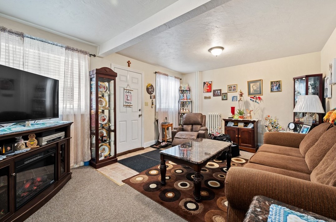 109 Cavitt Ave, Trafford, PA 15085-1068