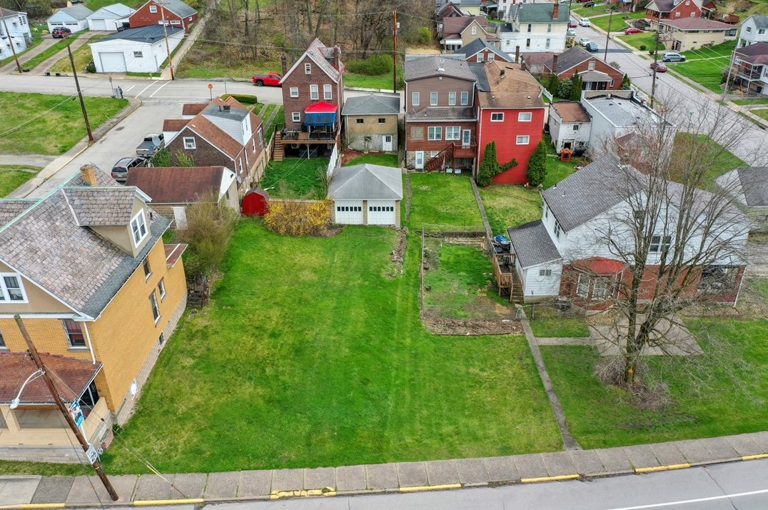 109 Cavitt Ave, Trafford PA 15085-1064 exterior