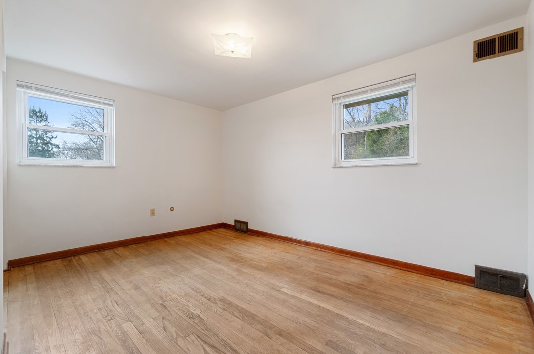 627 Driftwood Dr, Pittsburgh PA  15243-1712 exterior