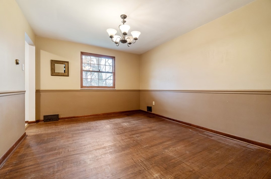 627 Driftwood Dr, Pittsburgh PA  15243-1712 exterior