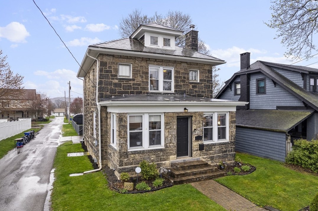 109 1st St, Butler, PA 16001-4718