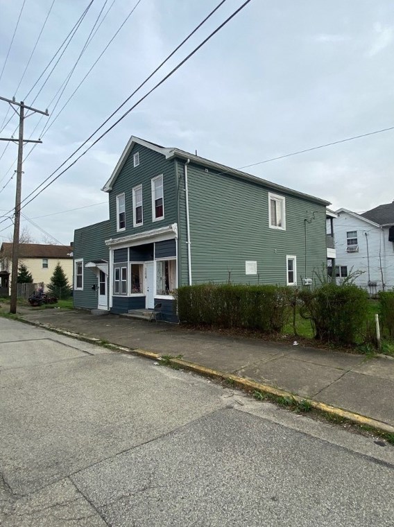 1114-1118 Penn Ave, Jeannette, PA 15644