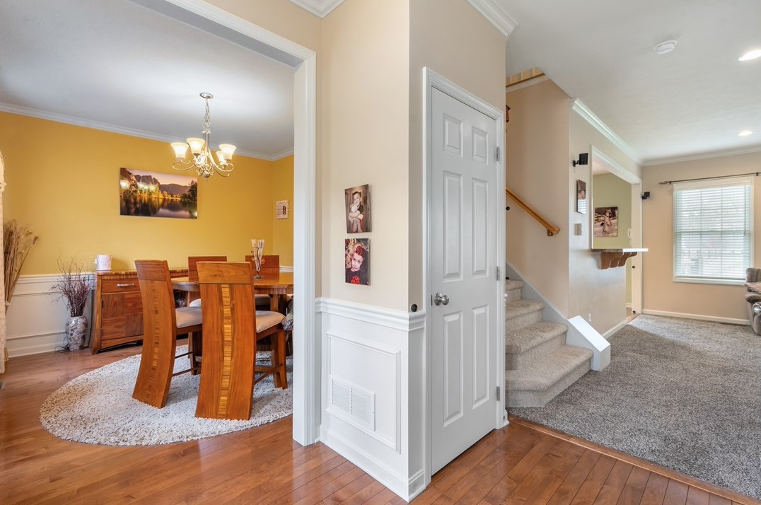 2970 Oneill Dr, Bethel Park, PA 15102-6600