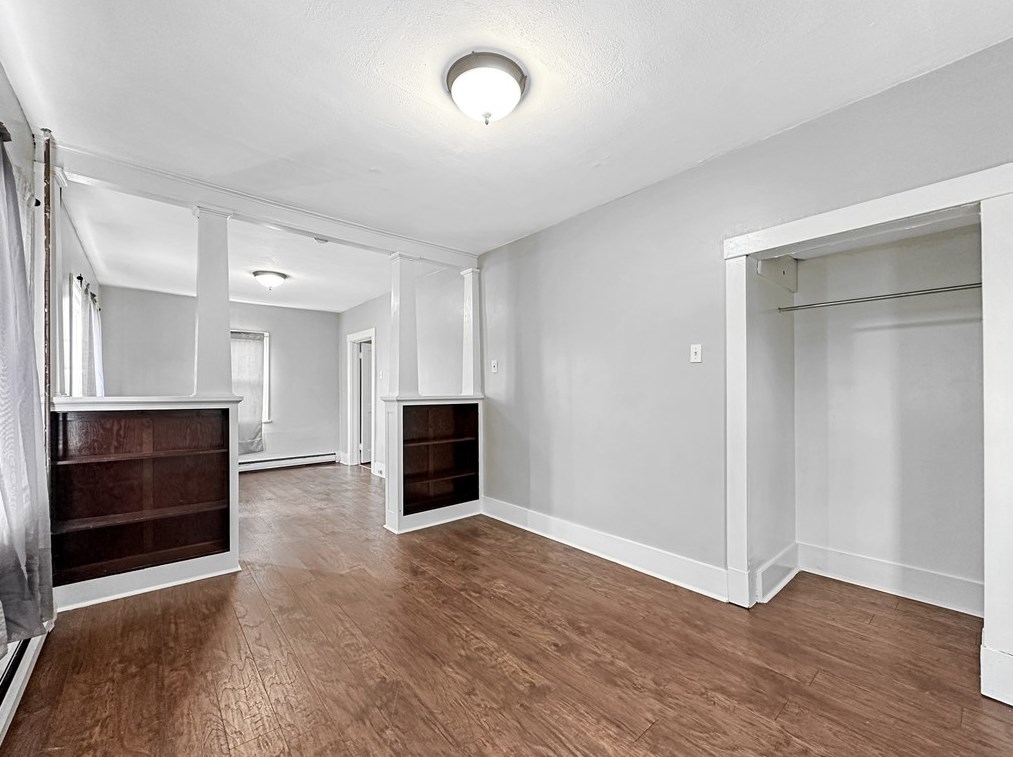935 Drey St, New Kensington, PA 15068-4241