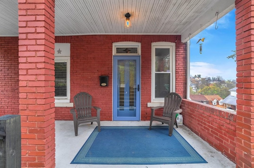 1412 Barr Ave, Pittsburgh, PA 15205-3737